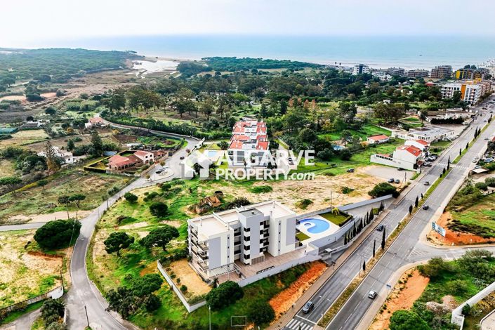 Image No.9-Appartement de 2 chambres à vendre à Quarteira