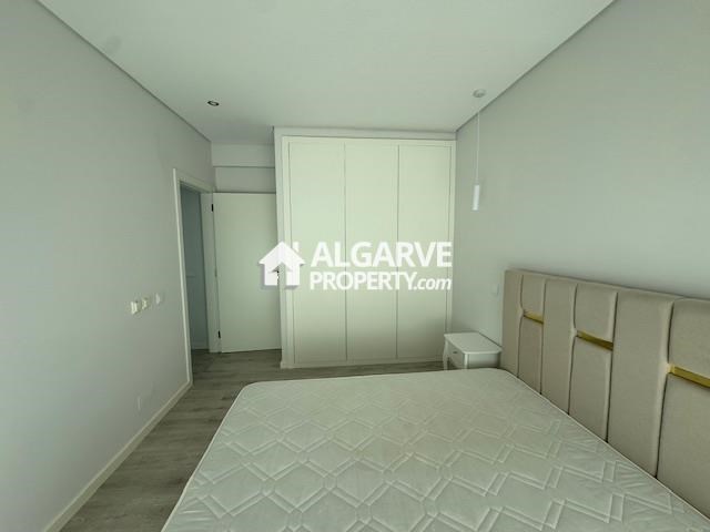 Image No.29-Jumelé de 5 chambres à vendre à Montenegro