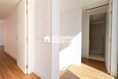 3-12401-78d1f4f8b6655591b02d22fabb36a692d73cc