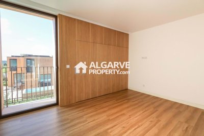 3-12401-78d1f4f8b6655591b02d22fabb36a692d73cc