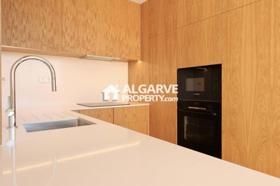 3-12401-78d1f4f8b6655591b02d22fabb36a692d73cc