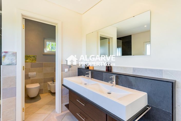 Image No.27-Villa de 4 chambres à vendre à Vale Telheiro