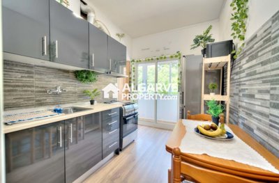 3-12148-78d1f4f8b6655591b02d22fabb36a692d73cc