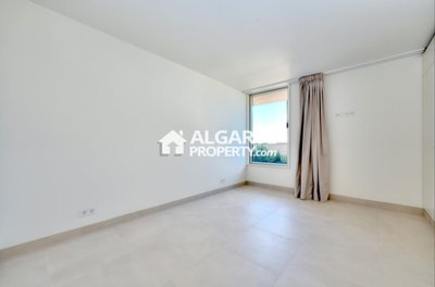 3-12239-78d1f4f8b6655591b02d22fabb36a692d73cc