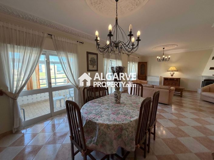 Image No.11-4 Bed Apartment for sale