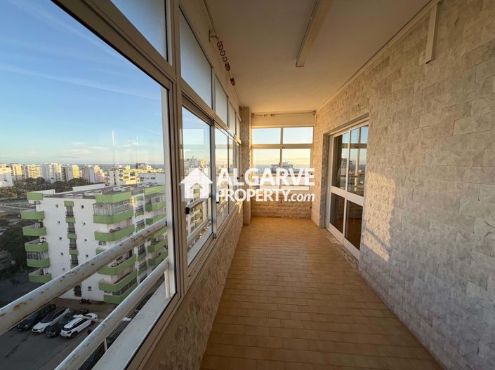 Image No.12-4 Bed Apartment for sale