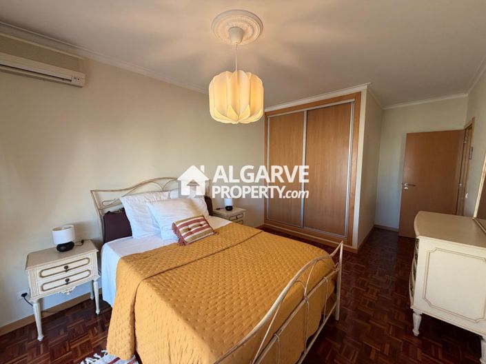 Image No.22-4 Bed Apartment for sale