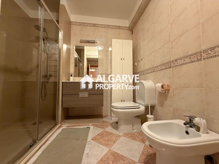 Image No.27-4 Bed Apartment for sale