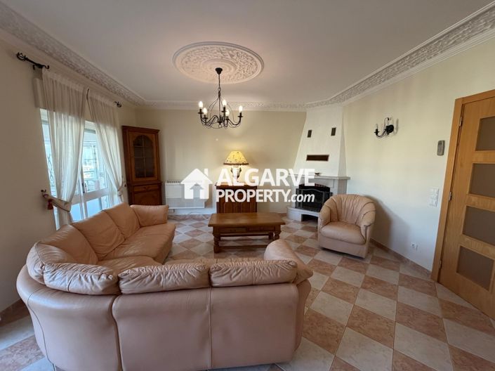 Image No.8-4 Bed Apartment for sale