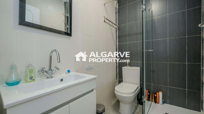 Image No.19-2 Bed Apartment for sale