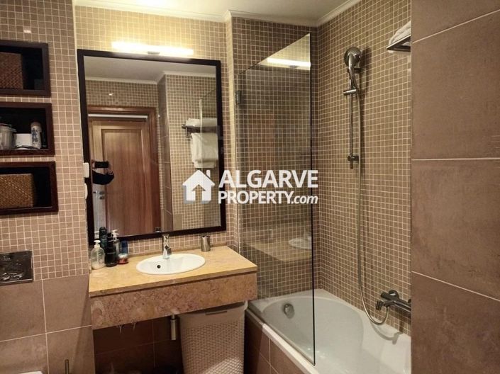 Image No.19-3 Bed Apartment for sale