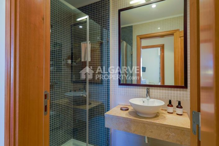 Image No.18-2 Bed Apartment for sale