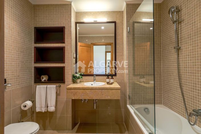 Image No.19-2 Bed Apartment for sale