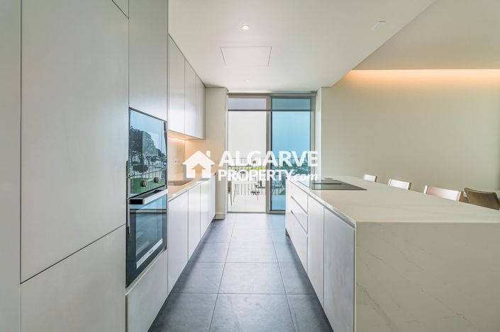 Image No.13-4 Bed Apartment for sale