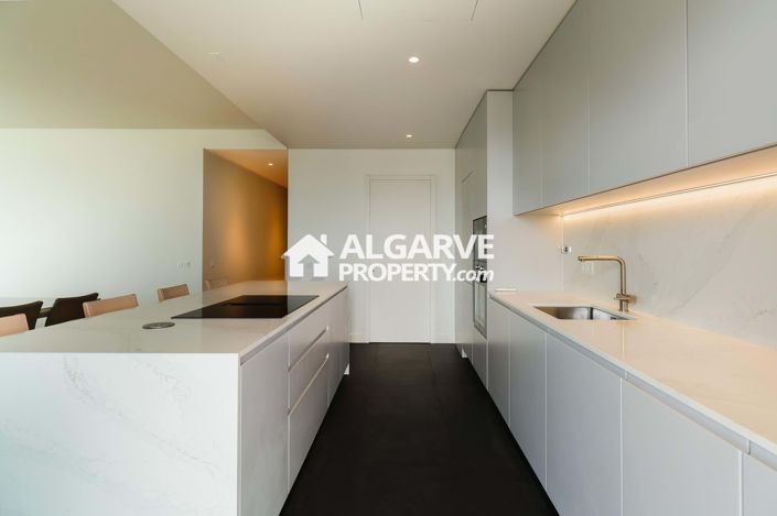 Image No.14-4 Bed Apartment for sale