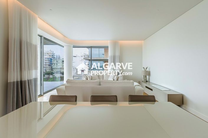 Image No.2-4 Bed Apartment for sale