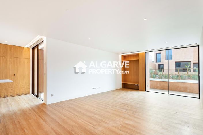 Image No.3-3 Bed Villa for sale