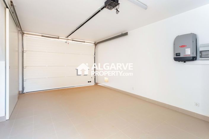 Image No.27-3 Bed Villa for sale