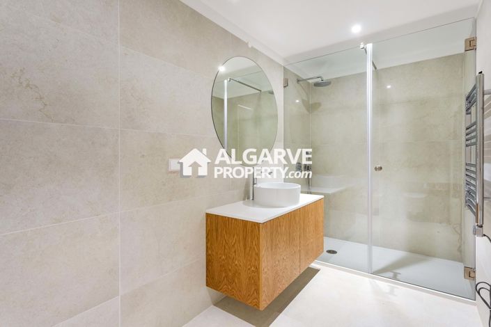 Image No.9-3 Bed Villa for sale