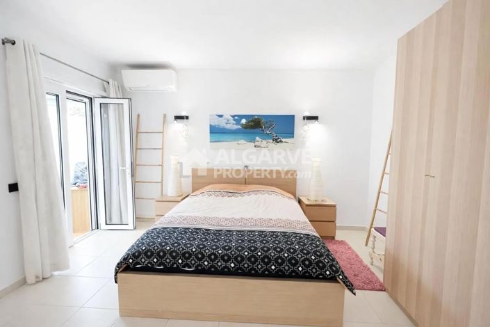 Image No.19-2 Bed Apartment for sale