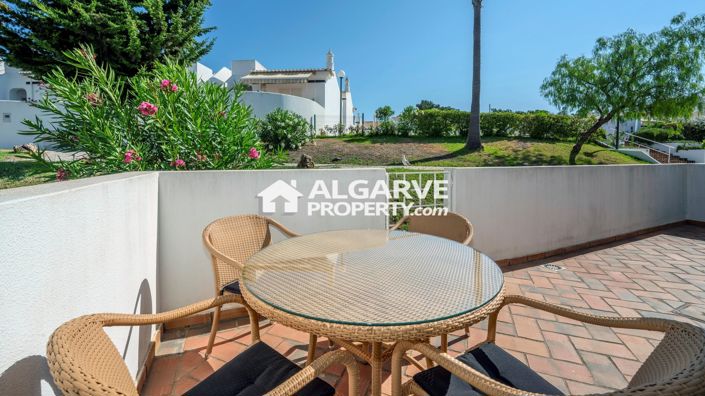 Image No.10-3 Bed Villa for sale