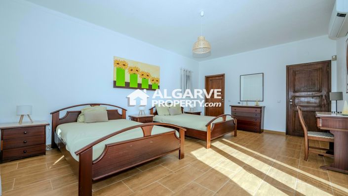 Image No.18-5 Bed Villa for sale