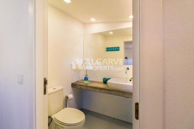 3-12439-78d1f4f8b6655591b02d22fabb36a692d73cc