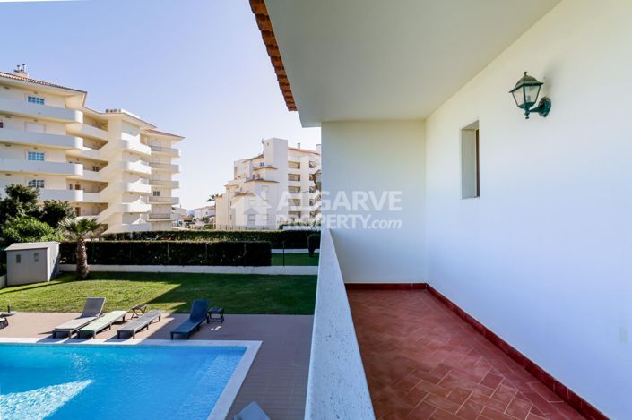 Image No.18-Villa de 4 chambres à vendre à Albufeira