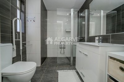 3-12416-78d1f4f8b6655591b02d22fabb36a692d73cc