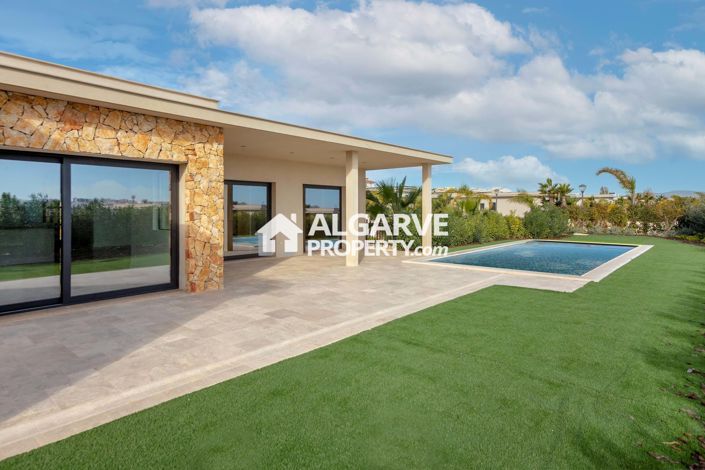 Image No.42-4 Bed Villa for sale