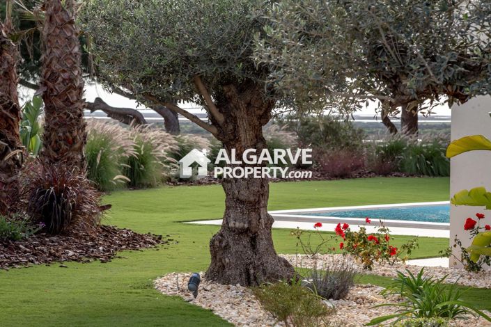 Image No.46-5 Bed Villa for sale