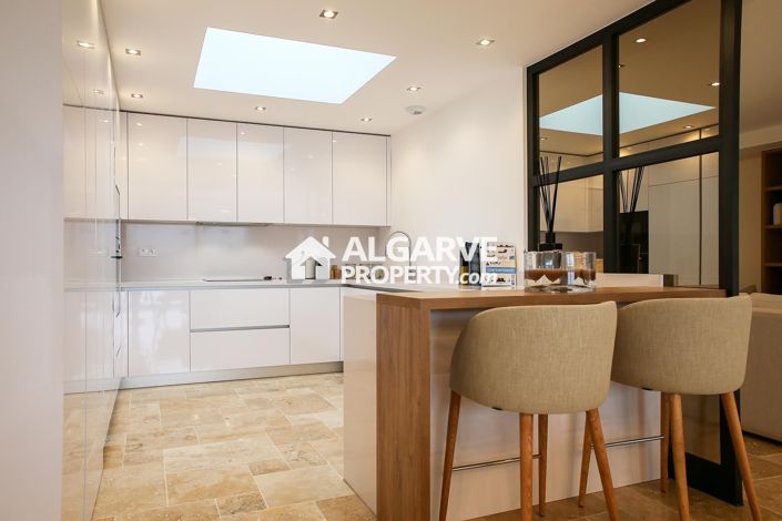 Image No.12-5 Bed Villa for sale