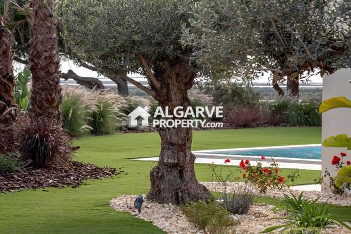 Image No.46-5 Bed Villa for sale