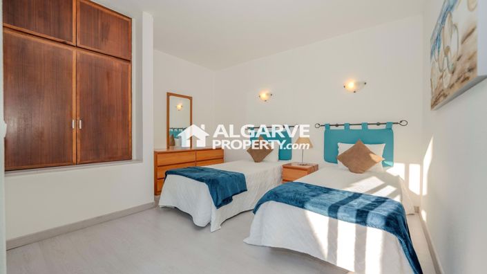 Image No.12-4 Bed Villa for sale