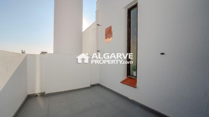 Image No.14-4 Bed Villa for sale