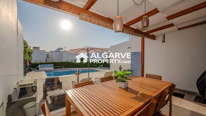 Image No.17-4 Bed Villa for sale