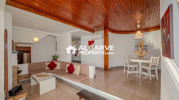 Image No.21-4 Bed Villa for sale