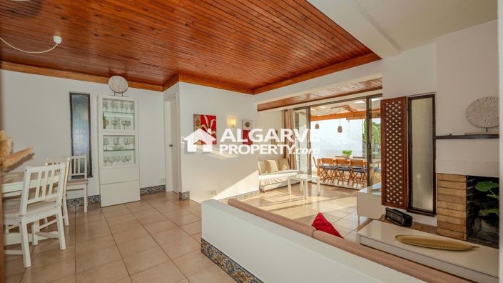 Image No.30-4 Bed Villa for sale