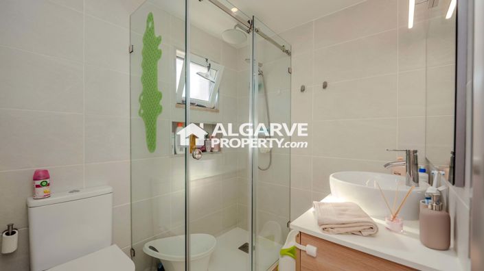 Image No.43-4 Bed Villa for sale