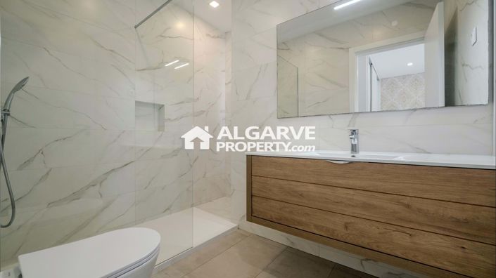 Image No.16-2 Bed Villa for sale