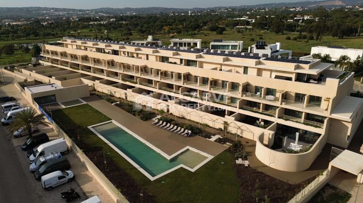 Image No.21-3 Bed Apartment for sale