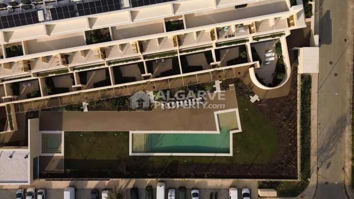 Image No.24-3 Bed Apartment for sale