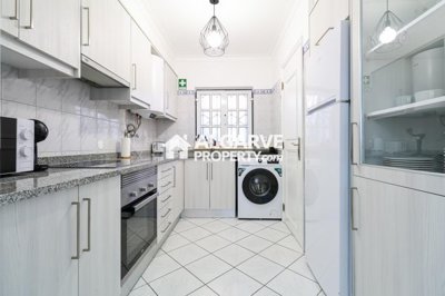 3-12334-78d1f4f8b6655591b02d22fabb36a692d73cc