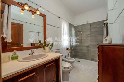 3-12435-78d1f4f8b6655591b02d22fabb36a692d73cc