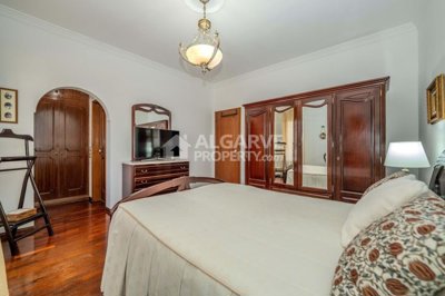 3-12435-78d1f4f8b6655591b02d22fabb36a692d73cc