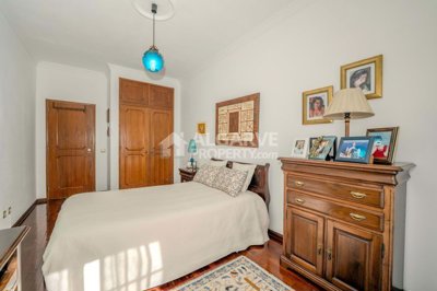 3-12435-78d1f4f8b6655591b02d22fabb36a692d73cc