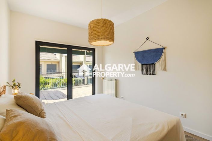 Image No.19-6 Bed Villa for sale