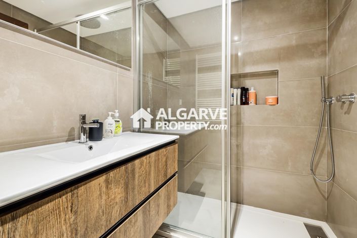 Image No.29-6 Bed Villa for sale