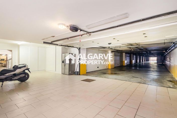 Image No.32-6 Bed Villa for sale