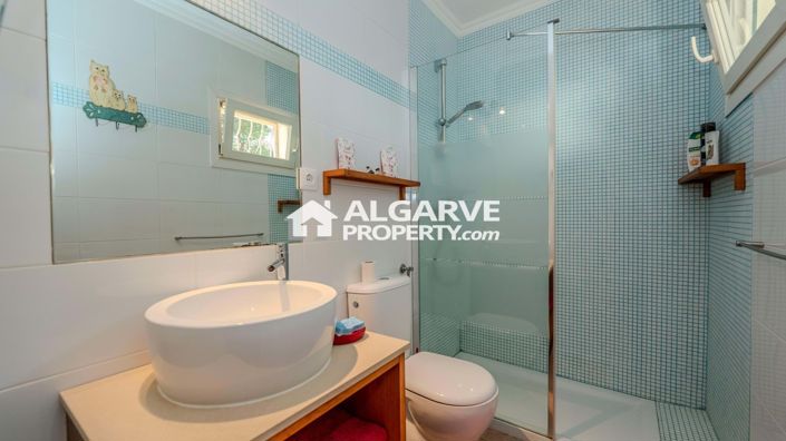 Image No.16-Villa de 4 chambres à vendre à Quarteira